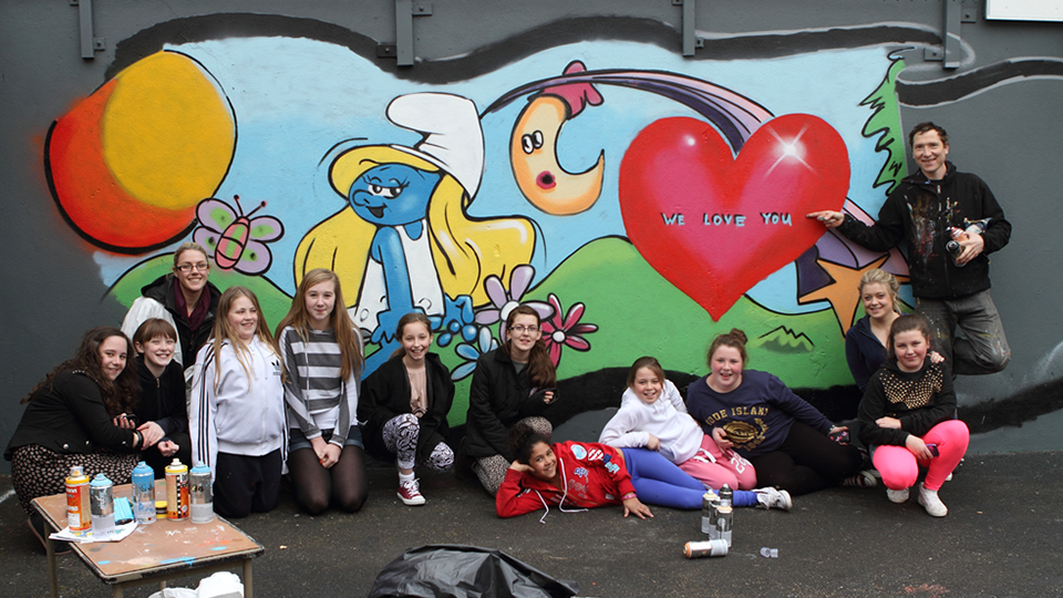 Bru youth services graffiti event dublin smurfs and love hearts